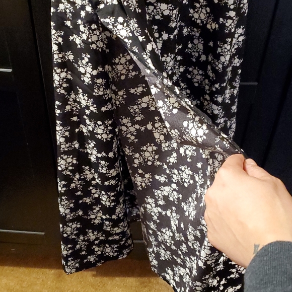 Floral tie back spaghetti strap summer dress - Picture 6 of 10